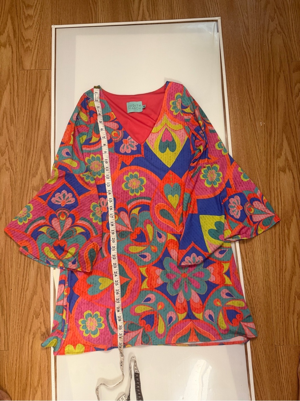 Judith March Bright Multicolor Floral & Heart Print V-Neck Tunic - Picture 8 of 9
